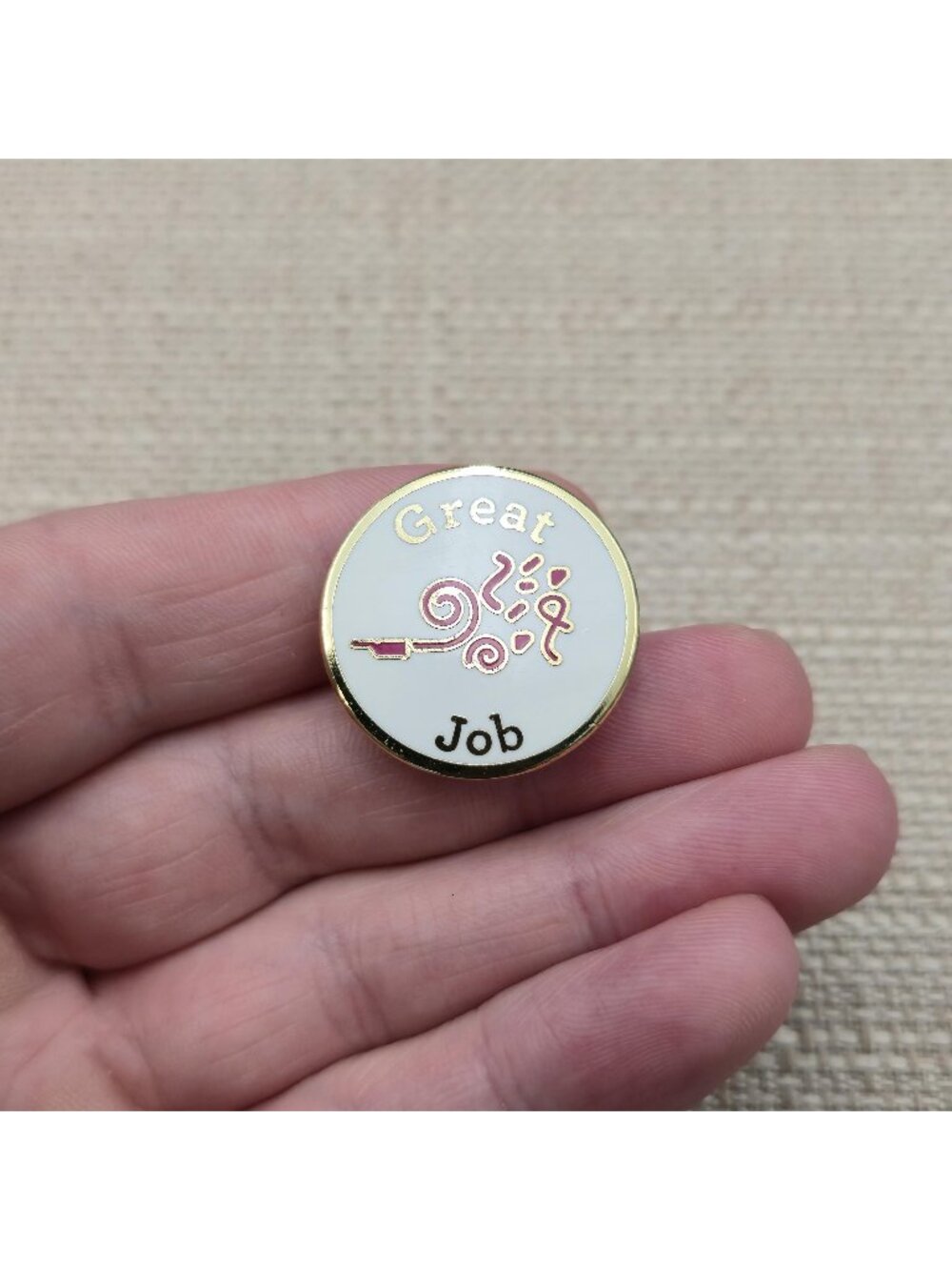 Vintage White Enamel Great Job Celebration Confetti Reward Lapel Pin A8190